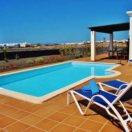 Appartement Playa Blanca Sleeps 6 Wifi